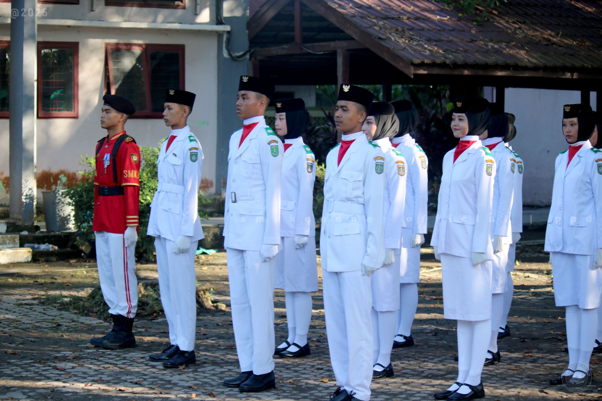 Pengeibaran bendera 02